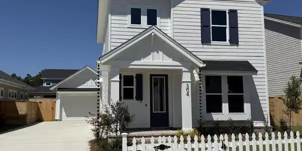304 Gazelle Court