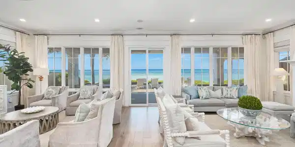 Image 3: Living Room