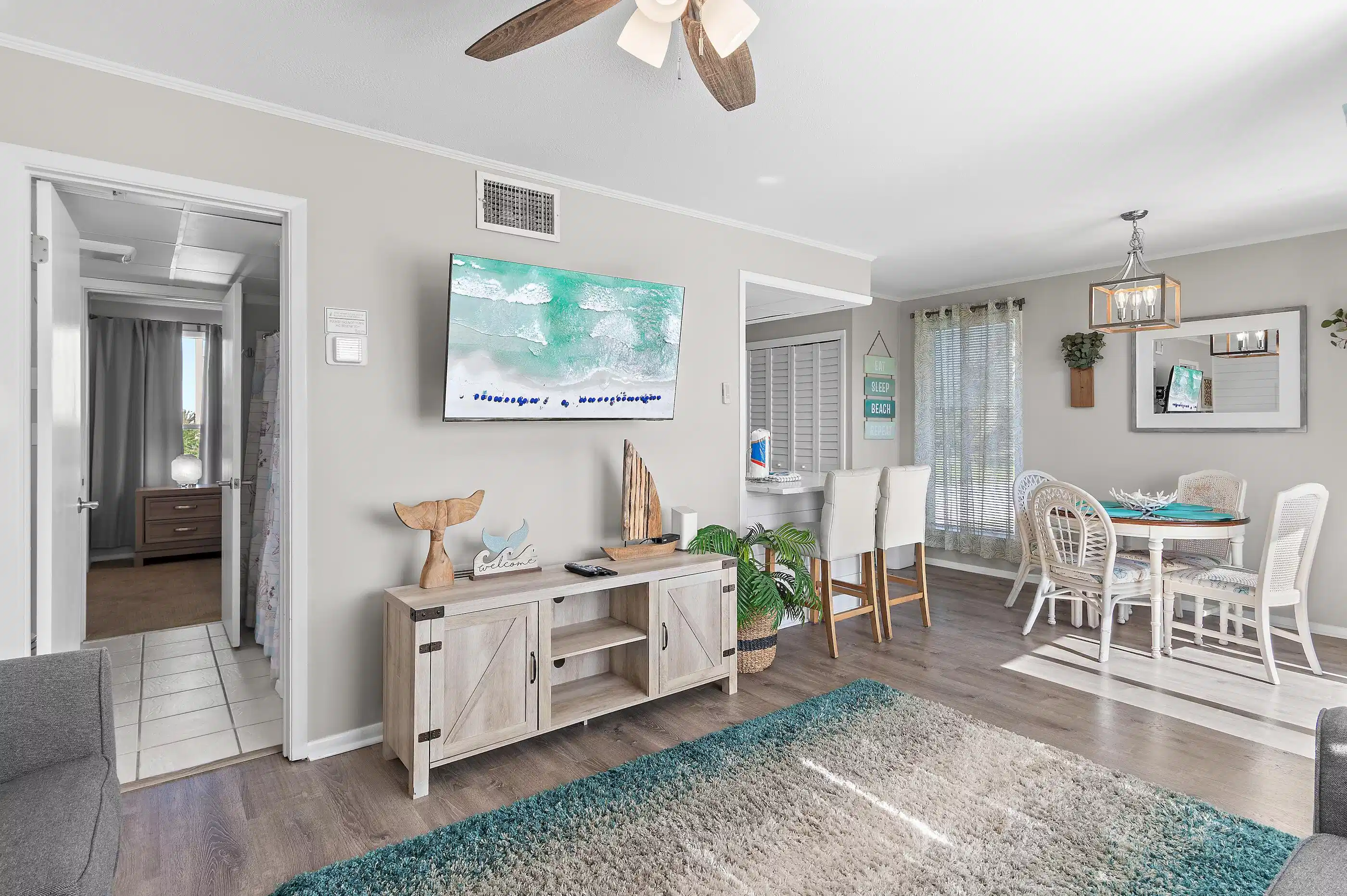 Image 1: SANDPIPER COVE LIVING ROOM 2