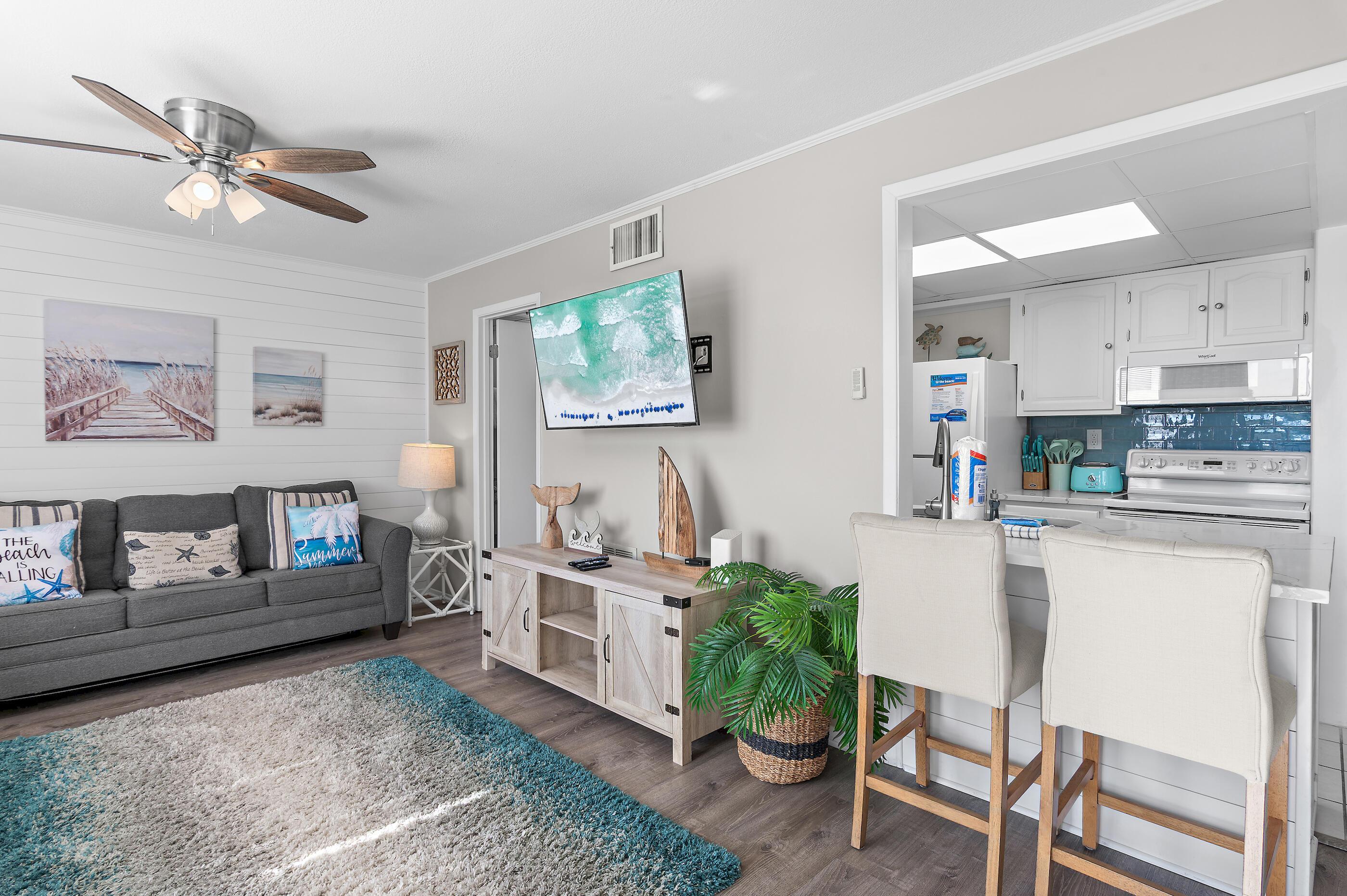 Image 2: SANDPIPER COVE LIVING ROOM 4