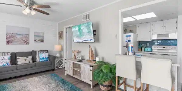 Image 2: SANDPIPER COVE LIVING ROOM 4