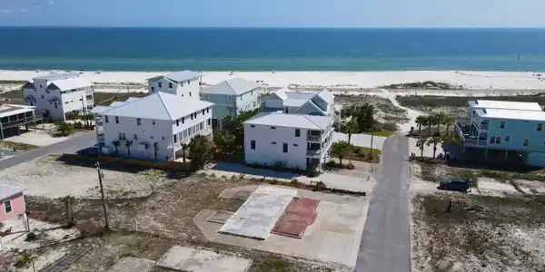 Image 3: Front Corner View To Gulf