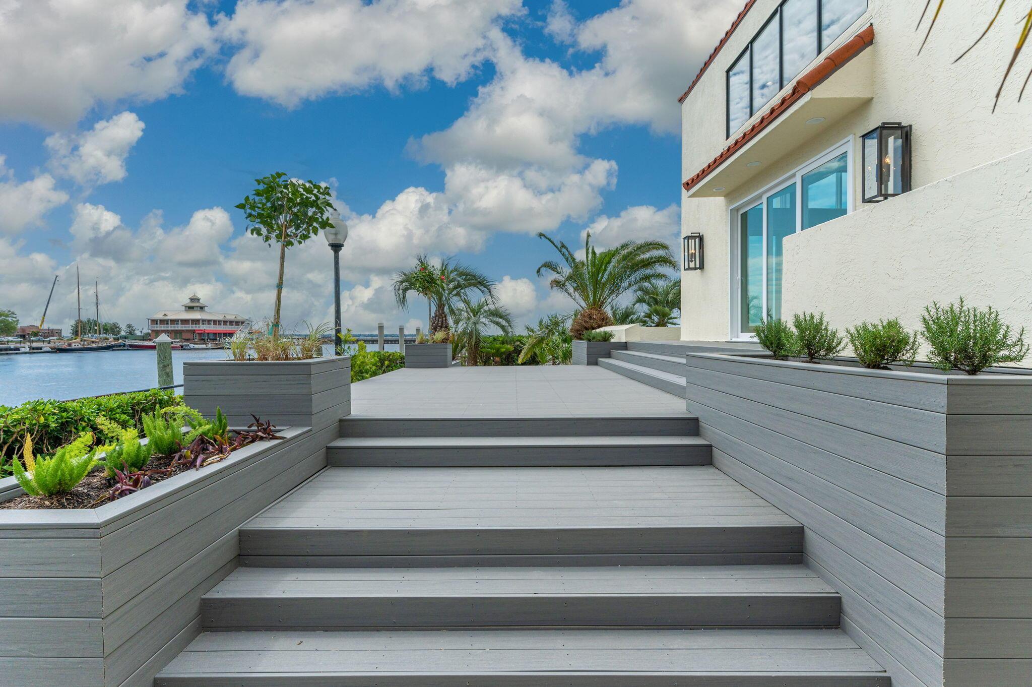 Image 4: 8-web-or-mls-1-port-royal-way