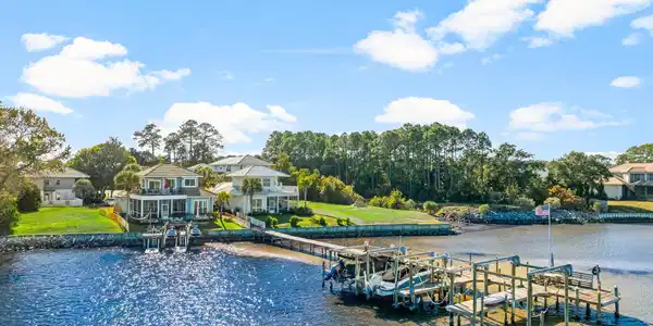 Image 2: 56-38-Garden-Bay-Ct-6