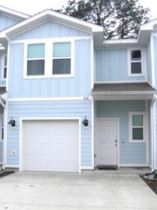 1018 Mclaren Circle