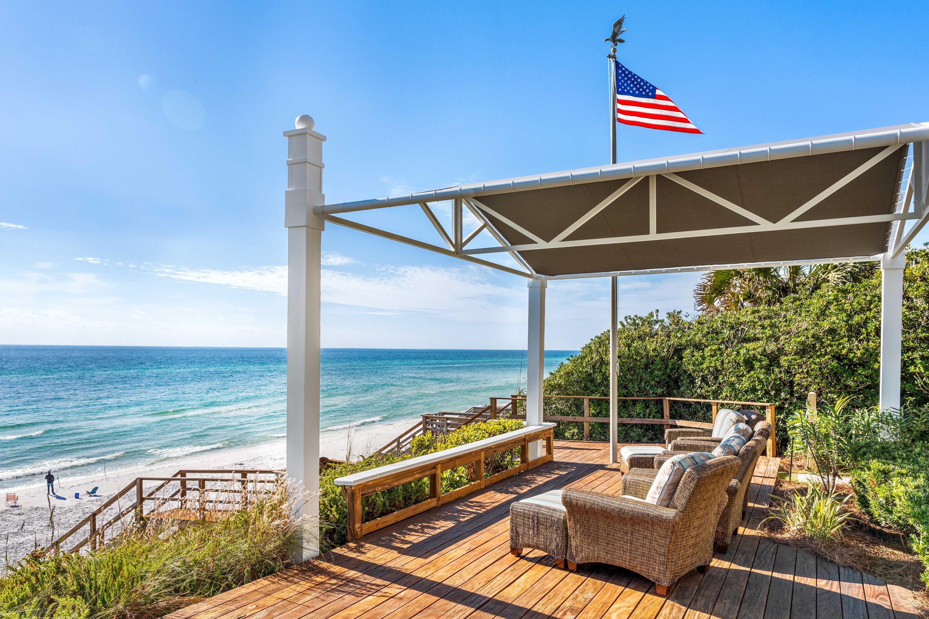 Image 3: Prime Location with 60' on The Gulf
