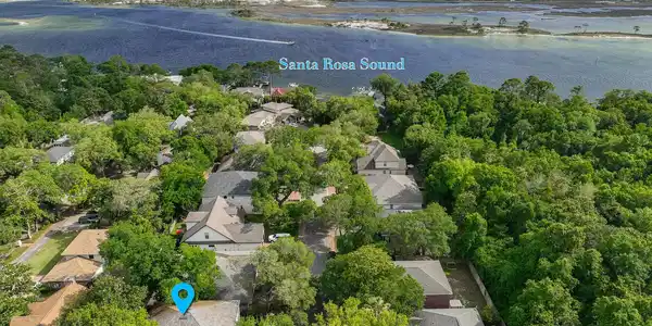 2 Plantation Oaks Drive