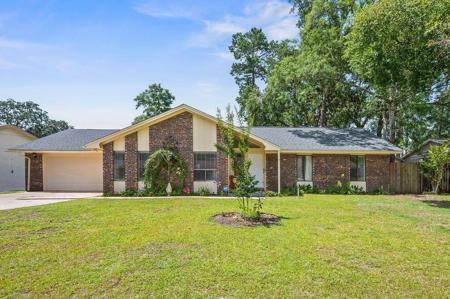1016 Darlington Oak Drive