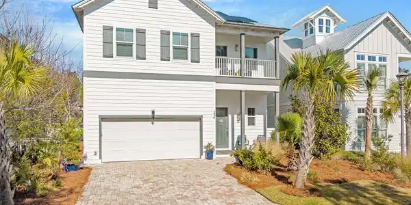 Image 2: 41-web-or-mls-dune-lake-studio-41