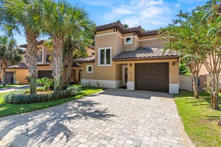 496 Soundview Court