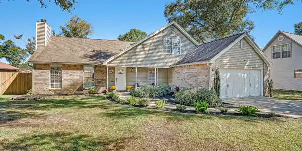 62 Shalimar Drive
