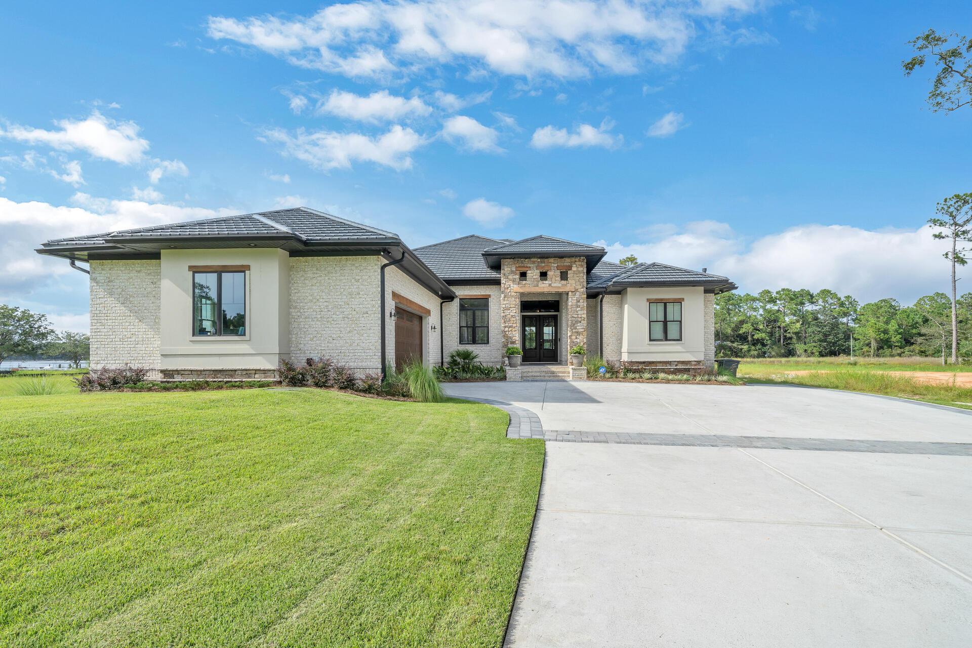 Image 2: 64 Lagrange Cove Cir Freeport FL 32439 U