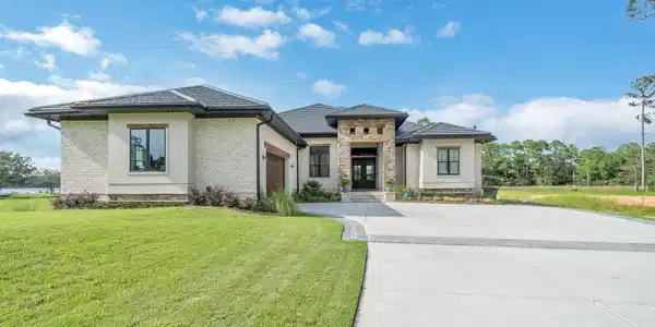 Image 2: 64 Lagrange Cove Cir Freeport FL 32439 U