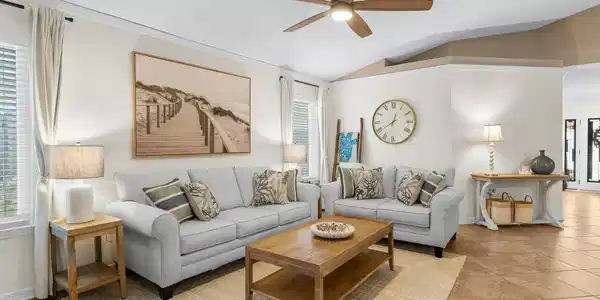 Image 3: 20-web-or-mls-158 Sandy Cay Dr-34