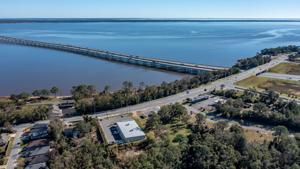 8100 Scenic Highway