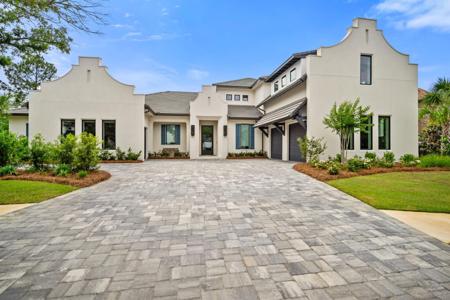 3502 Burnt Pine Lane