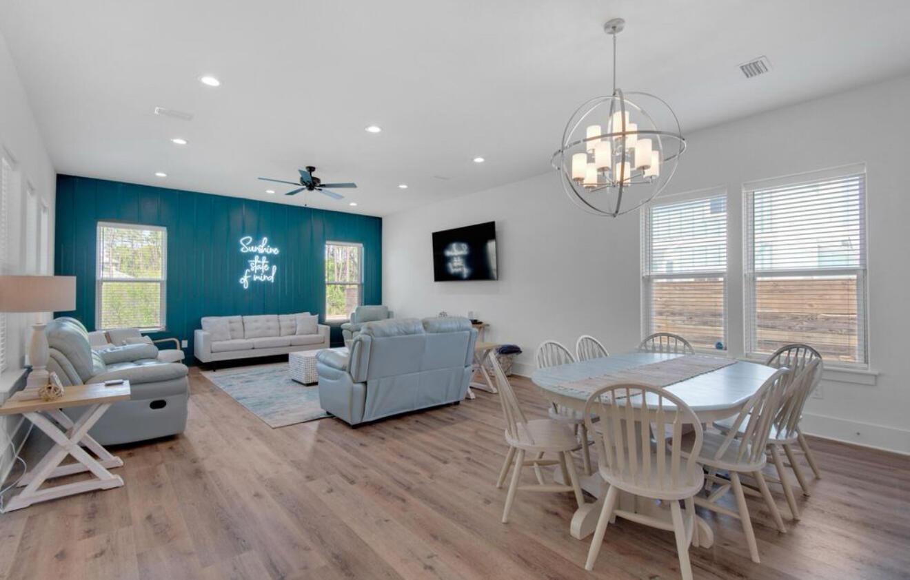 Image 2: living room
