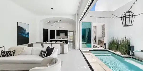 20 Kings Castle Court