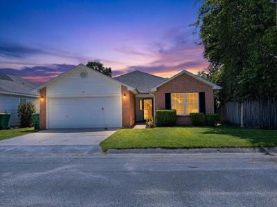 921 LAUDERHILL Lane