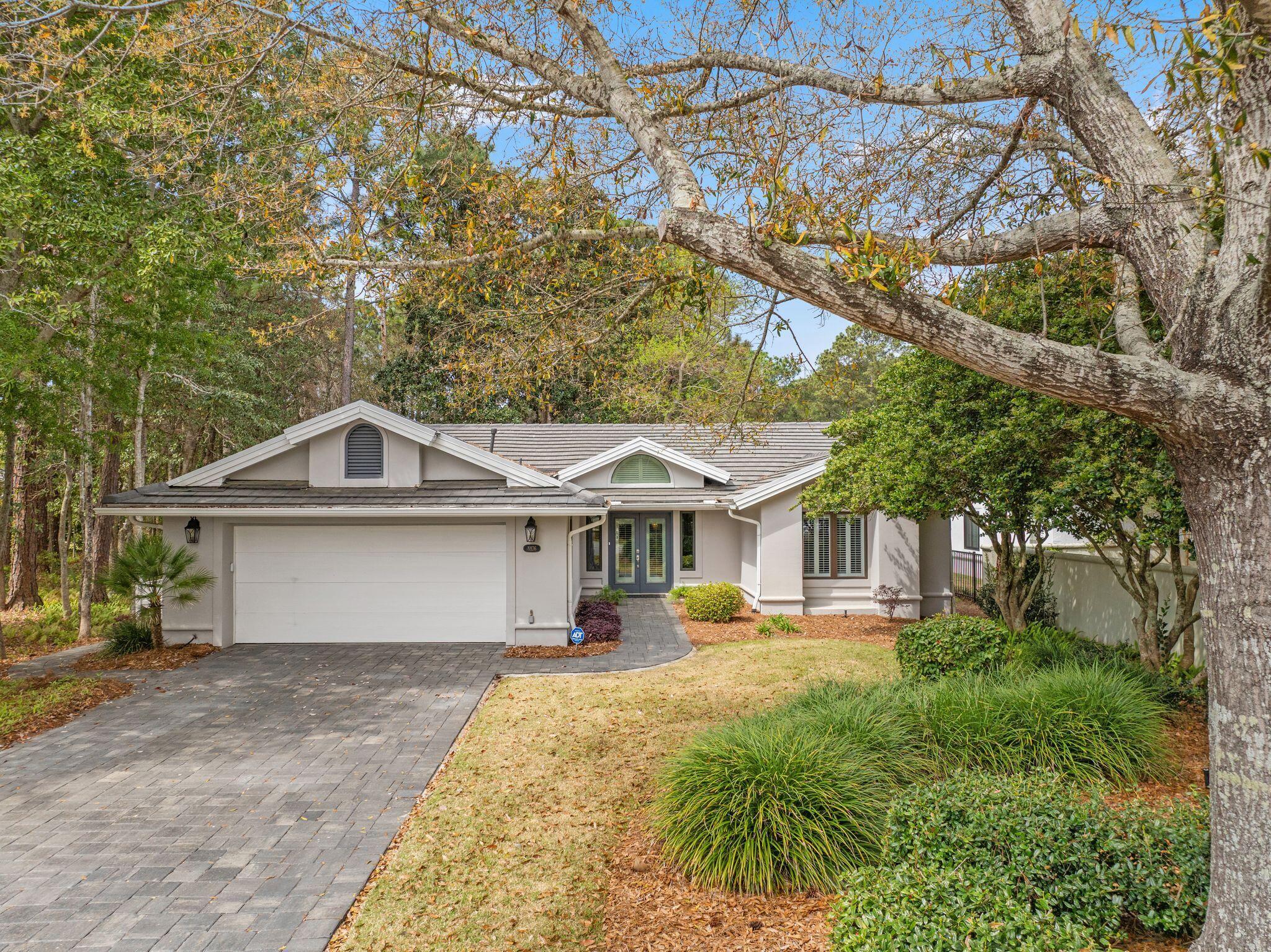 Image 2: 8836 St Andrews Dr, Destin, FL 32550, US