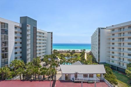 114 Mainsail Drive
