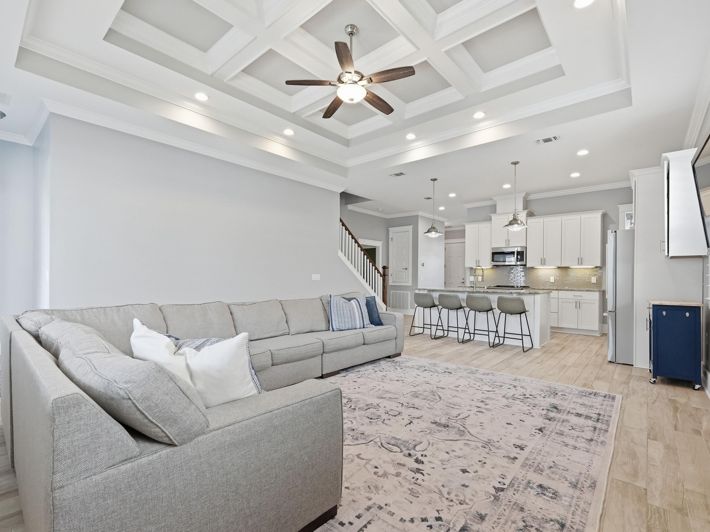 Image 4: 131 Magnolia