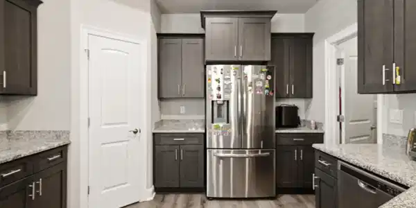 Image 4: kitchen3