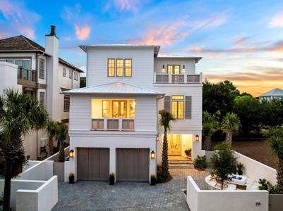 208 Sand Oaks Circle