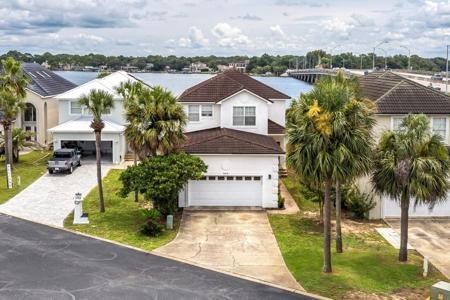 903 Lighthouse Road