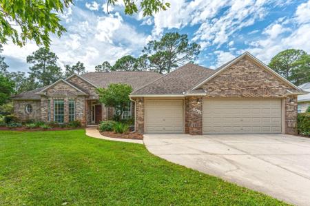 1511 Pinehurst Cove