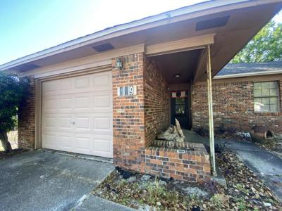 119 Escanaba Avenue