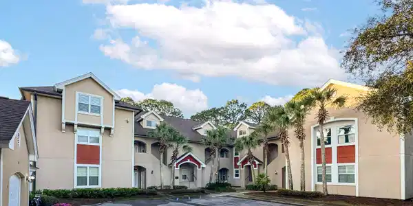 8526 Turnberry Court