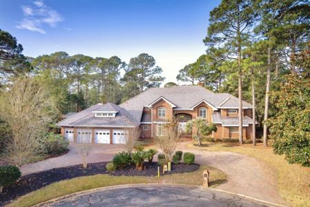 1524 Glenlake Circle