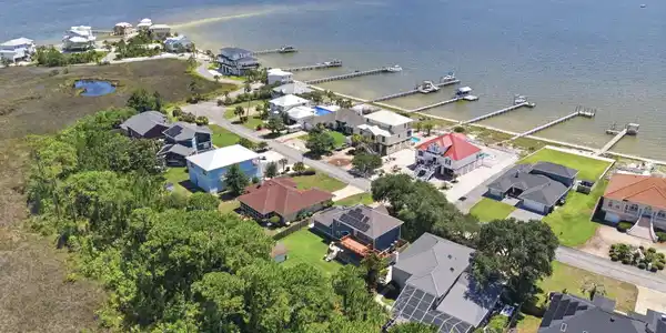 159 Shoreline Drive