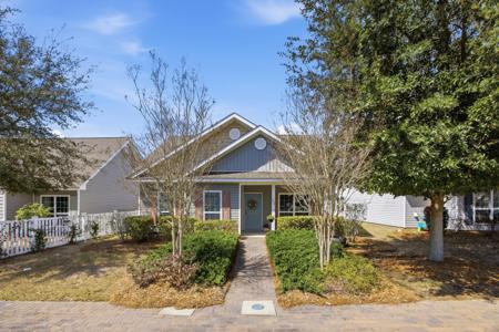 102 Cornelia Street