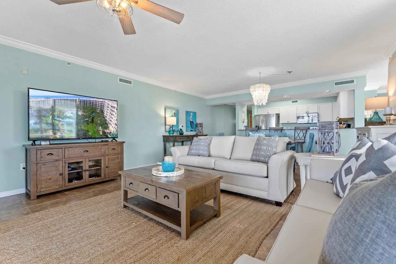 Image 3: O 303 Living Room 3