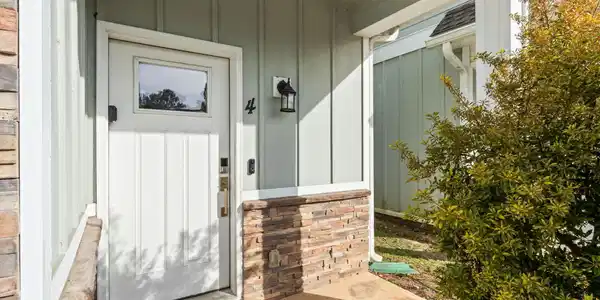 Image 2: 3-web-or-mls-FDP01842