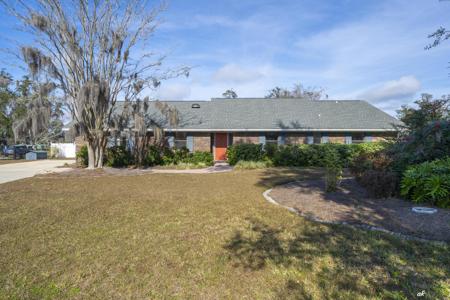 4021 Deerpoint Lake Drive Drive