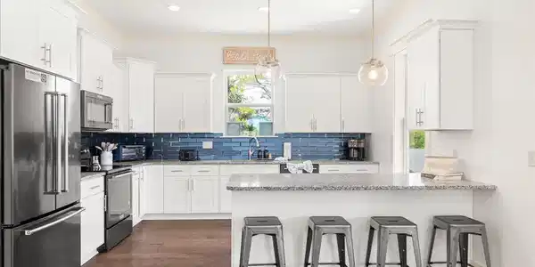 Image 2: Kitchen area