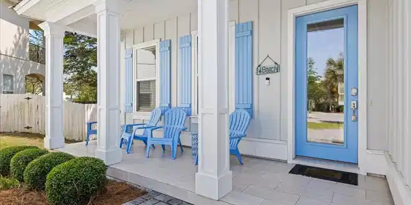 Image 4: Huge front porch for coffee!