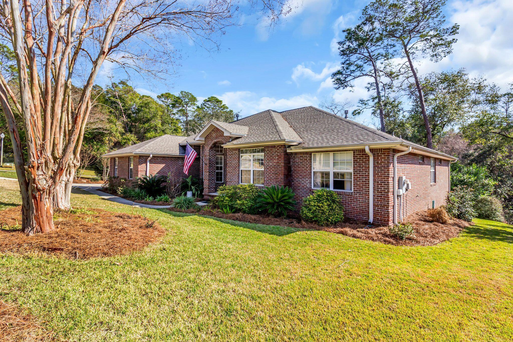 Image 2: aj2601051-1002