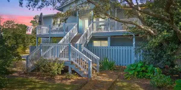 336 Lakeview Drive