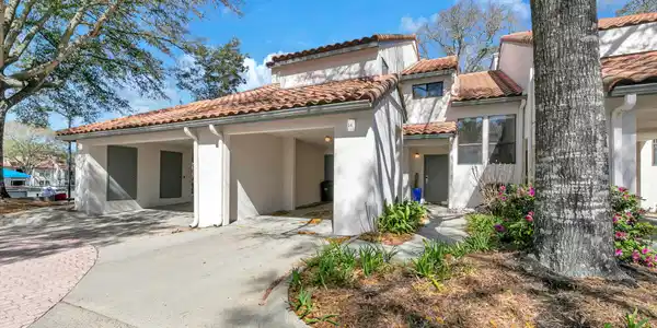 54 Kensington Lane