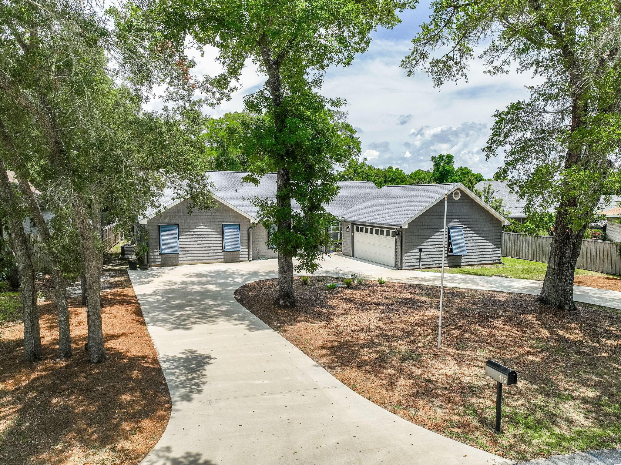 Image 2: 112 Meigs Drive Front View
