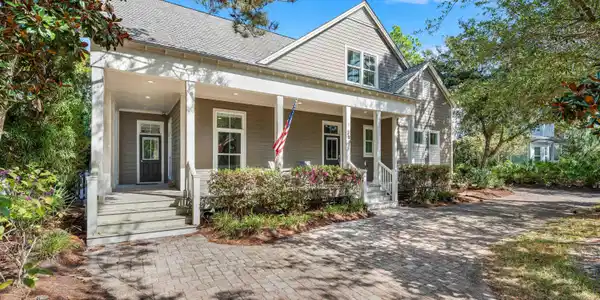 Image 2: 392 Wood Beach-64