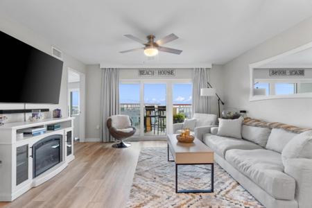 895 Santa Rosa Boulevard