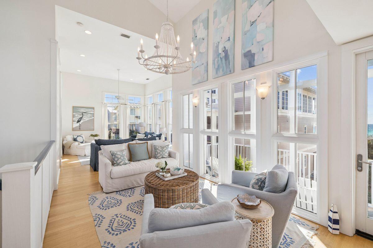 Image 4: OPEN LIVING