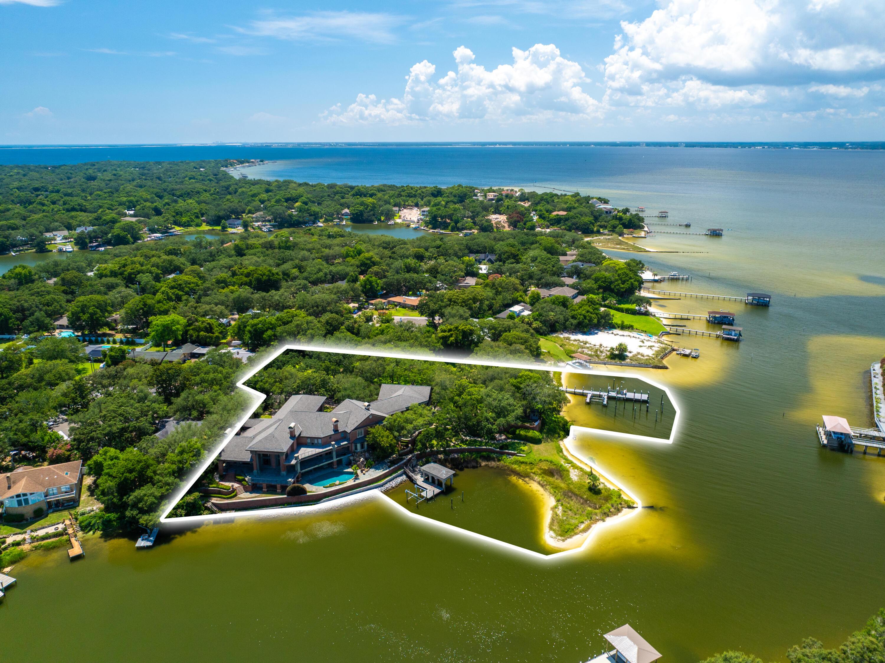 Image 2: 204 Laura Lane