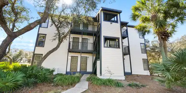 81 S Orange Street