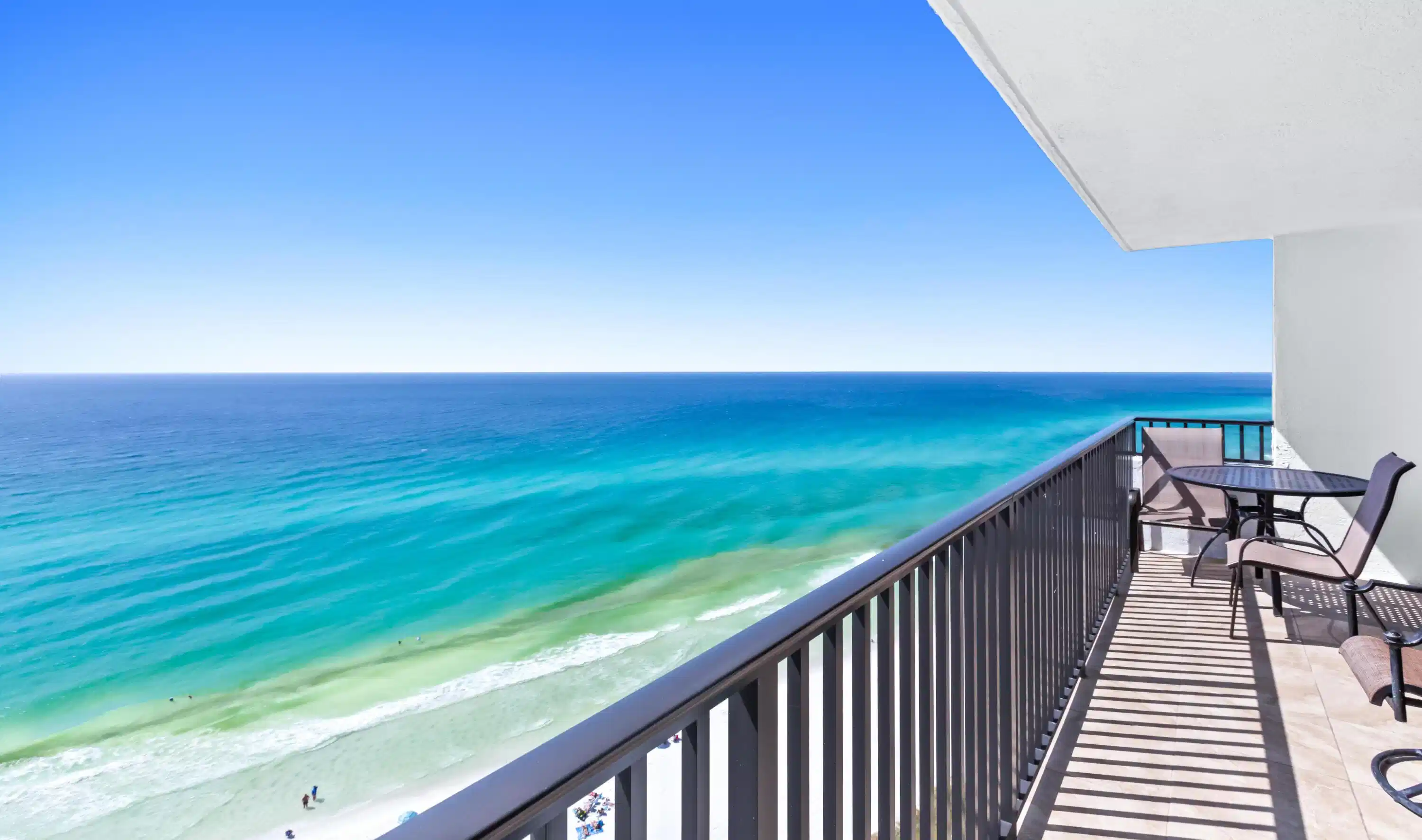 Image 1: One Seagrove Place 1604 Web Size-27